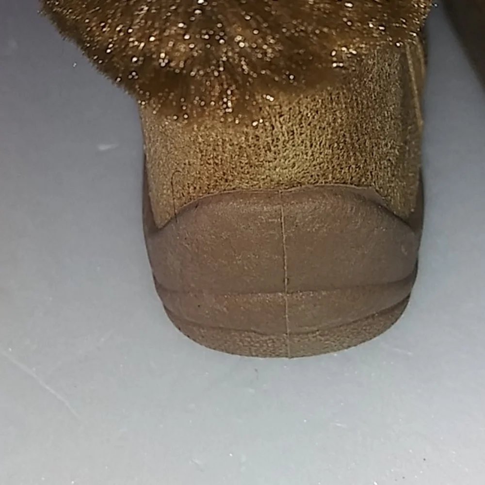 NWOT Kalli Girls Winter Boots Size 8